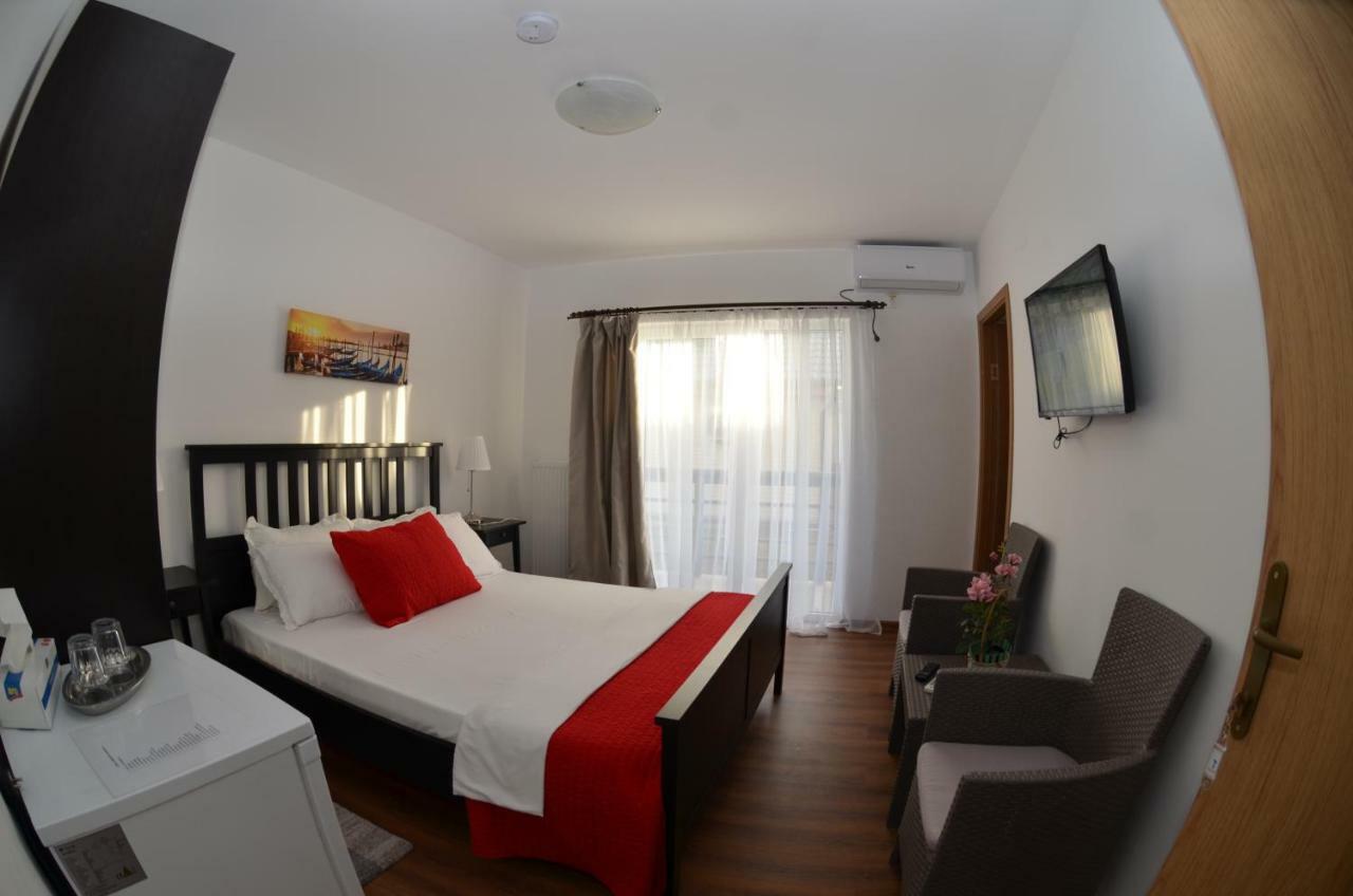 Hotel California Dreaming Năvodari Exterior foto